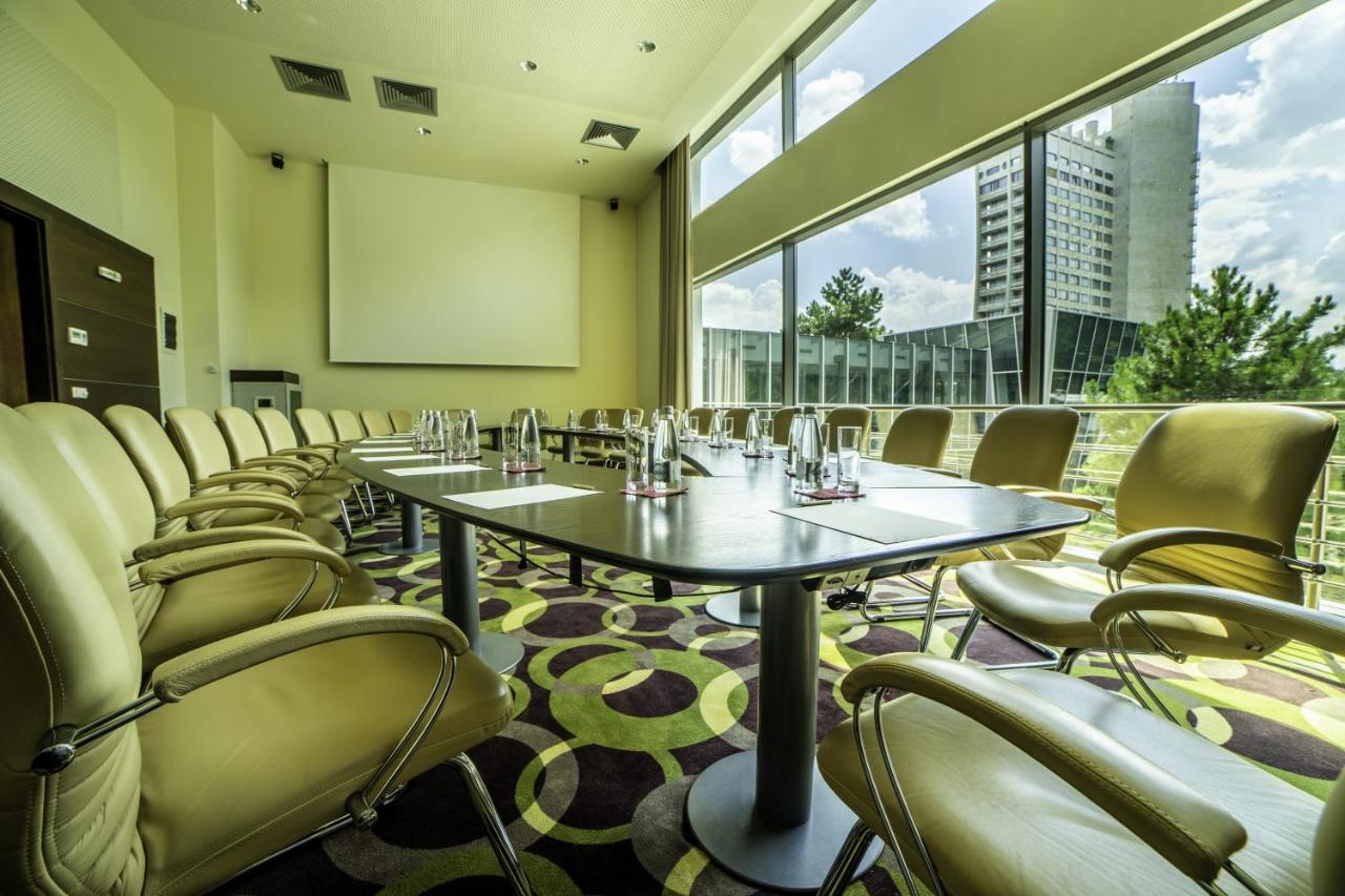 אלבנה Flamingo Grand Hotel & Spa מראה חיצוני תמונה