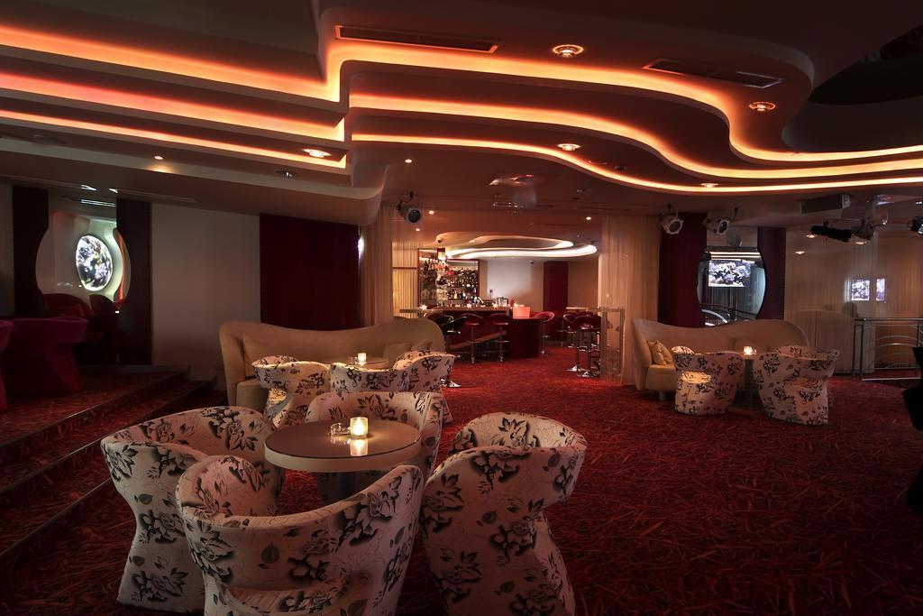 אלבנה Flamingo Grand Hotel & Spa מראה חיצוני תמונה
