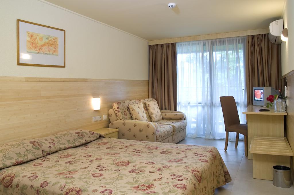 אלבנה Flamingo Grand Hotel & Spa חדר תמונה