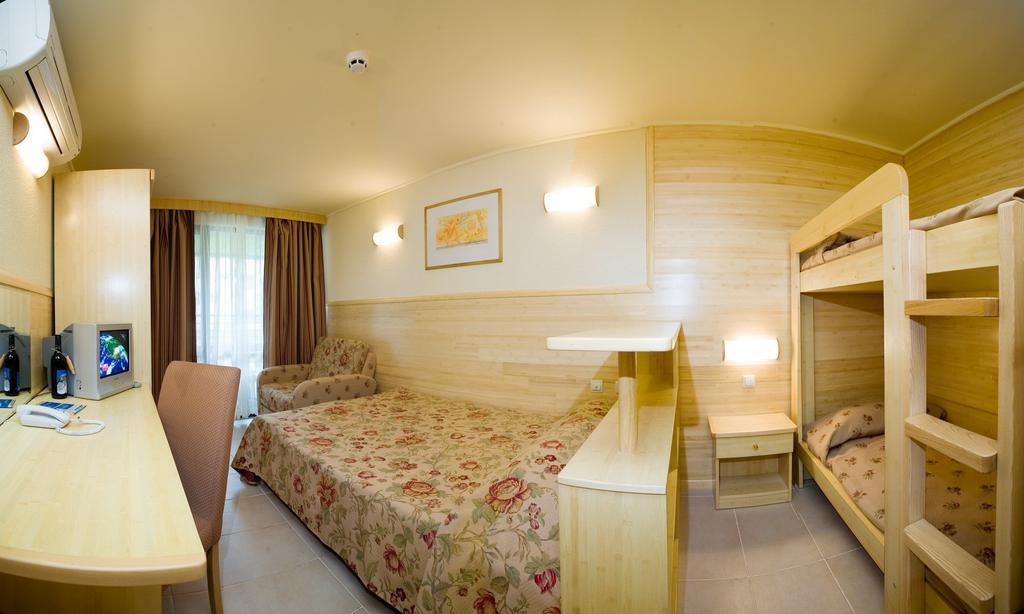 אלבנה Flamingo Grand Hotel & Spa חדר תמונה
